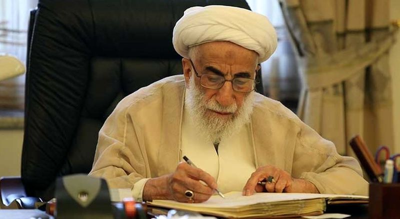 سفر به تاریخ؛ «آیت‌الله جنتی» در خیابان‌های جنگ‌زدۀ «بوسنی»؛ سال ۱۳۷۱