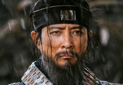 شمایل باورنکردنی «جانگ بوگو» در ۶۳ سالگی شمایل باورنکردنی «جانگ بوگو» در ۶۳ سالگی